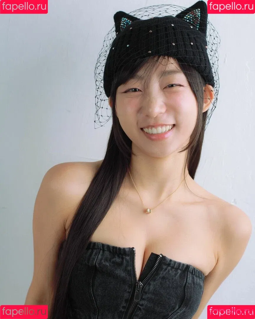 Eunji Pyoapple / djhenney / eunji / pyoapple Onlyfans Photo Gallery 