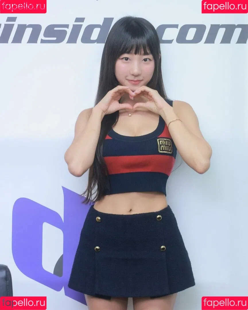 Eunji Pyoapple / djhenney / eunji / pyoapple Onlyfans Photo Gallery 