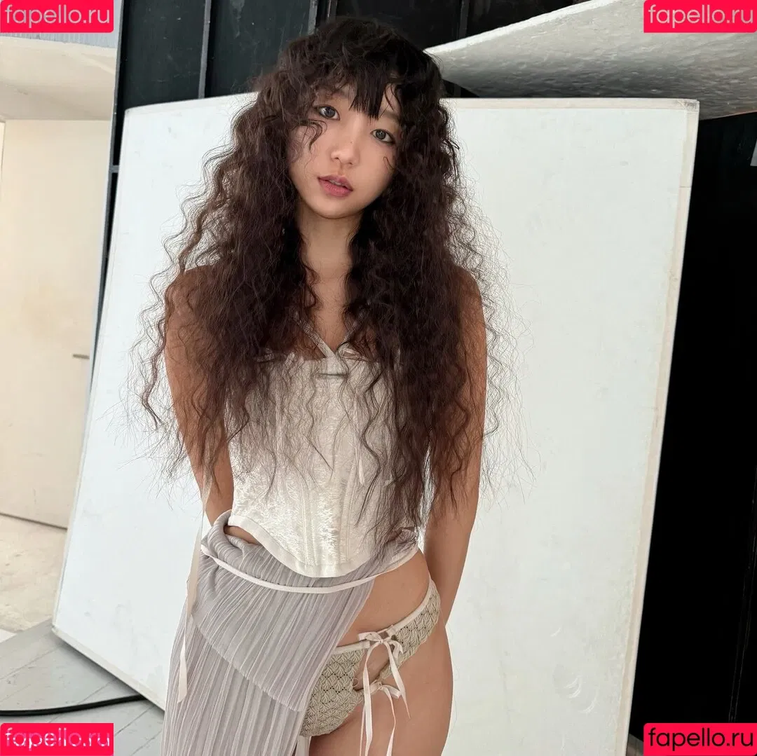 Eunji Pyoapple / djhenney / eunji / pyoapple Onlyfans Photo Gallery 