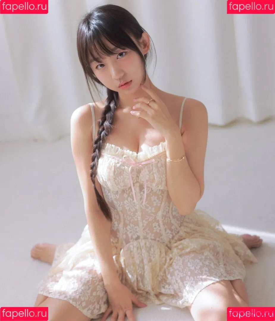 Eunji Pyoapple / djhenney / eunji / pyoapple Onlyfans Photo Gallery 
