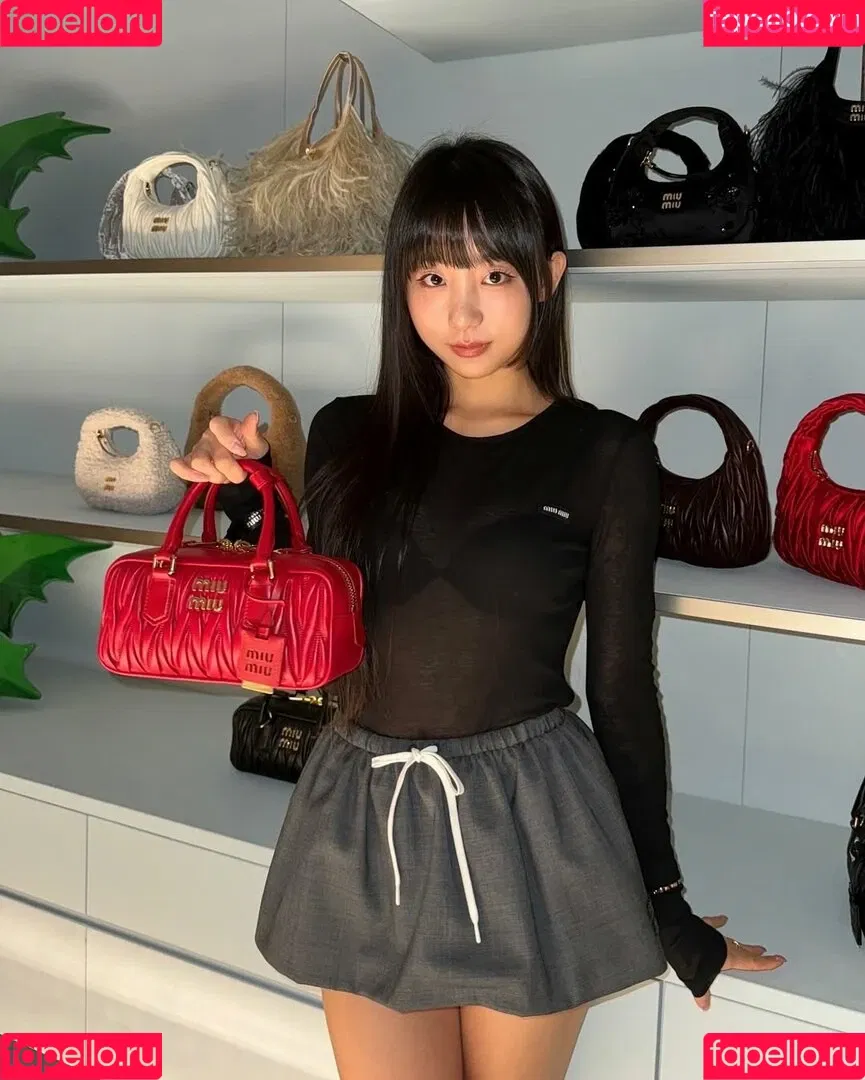 Eunji Pyoapple / djhenney / eunji / pyoapple Onlyfans Photo Gallery 