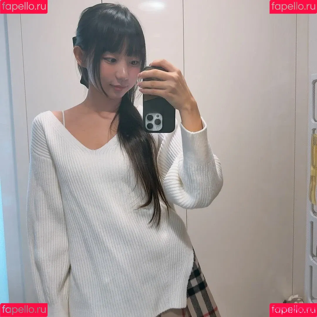 Eunji Pyoapple / djhenney / eunji / pyoapple Onlyfans Photo Gallery 