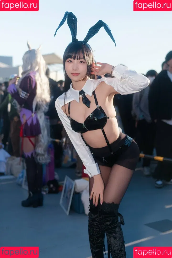 Eunji Pyoapple / djhenney / eunji / pyoapple Onlyfans Photo Gallery 