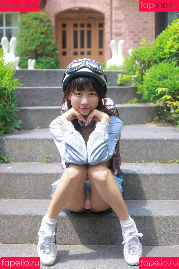 Eunji Pyoapple / djhenney / eunji / pyoapple Onlyfans Photo Gallery 