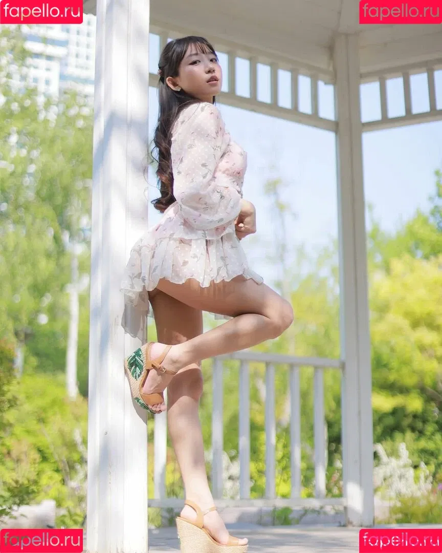 Eunji Pyoapple / djhenney / eunji / pyoapple Onlyfans Photo Gallery 