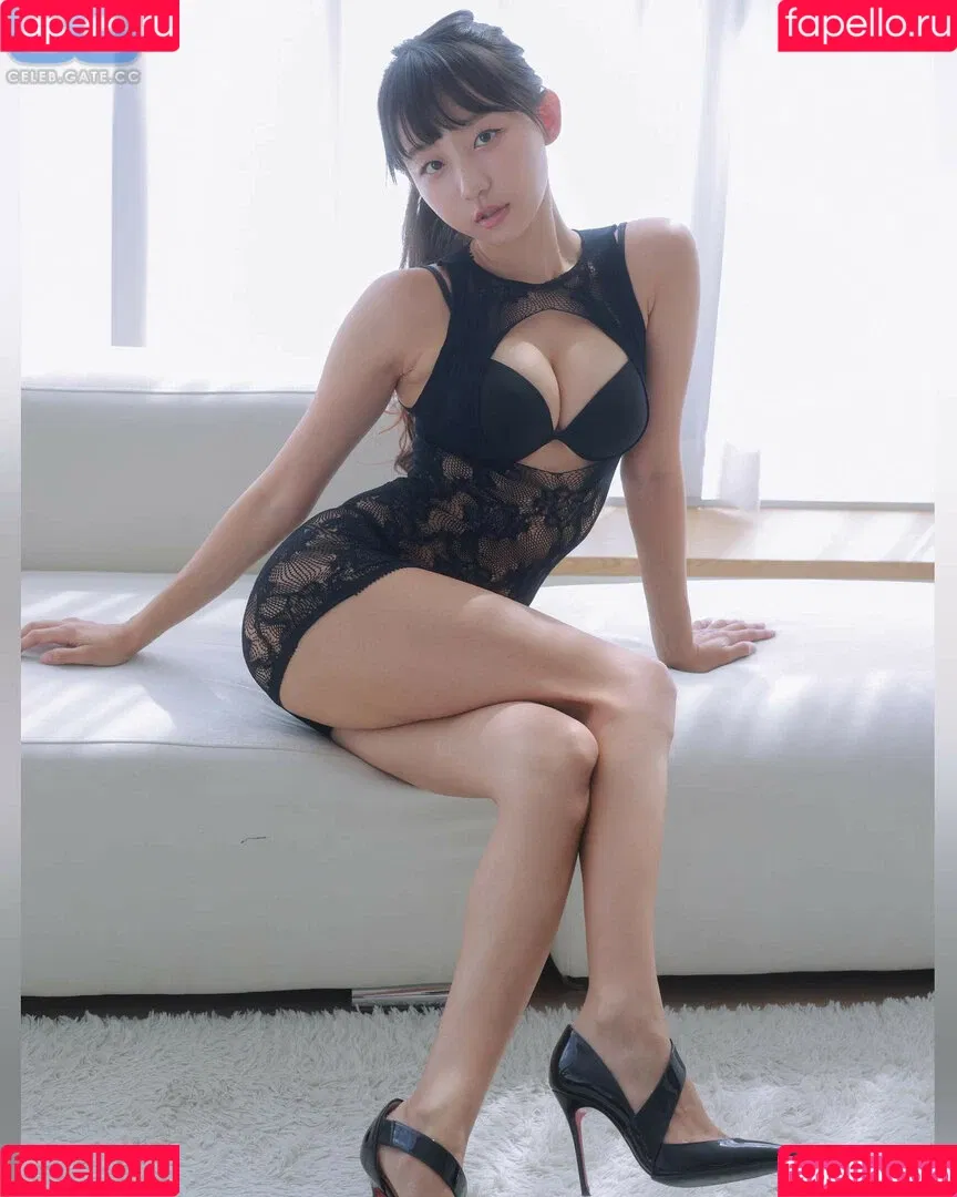 Eunji Pyoapple / djhenney / eunji / pyoapple Onlyfans Photo Gallery 