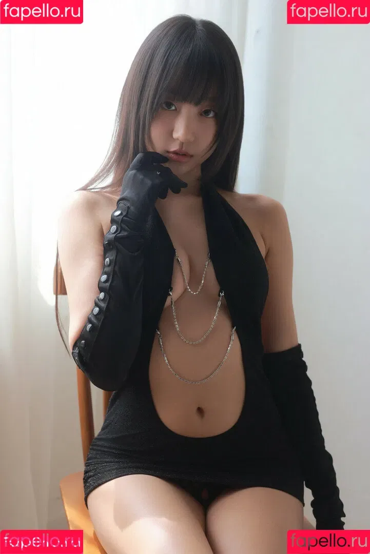 Eunji Pyoapple / djhenney / eunji / pyoapple Onlyfans Photo Gallery 
