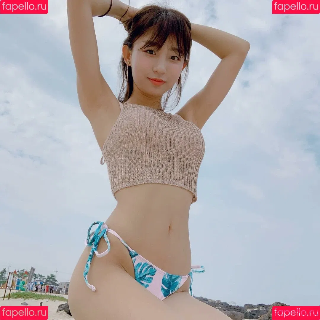 Eunji Pyoapple / djhenney / eunji / pyoapple Onlyfans Photo Gallery 