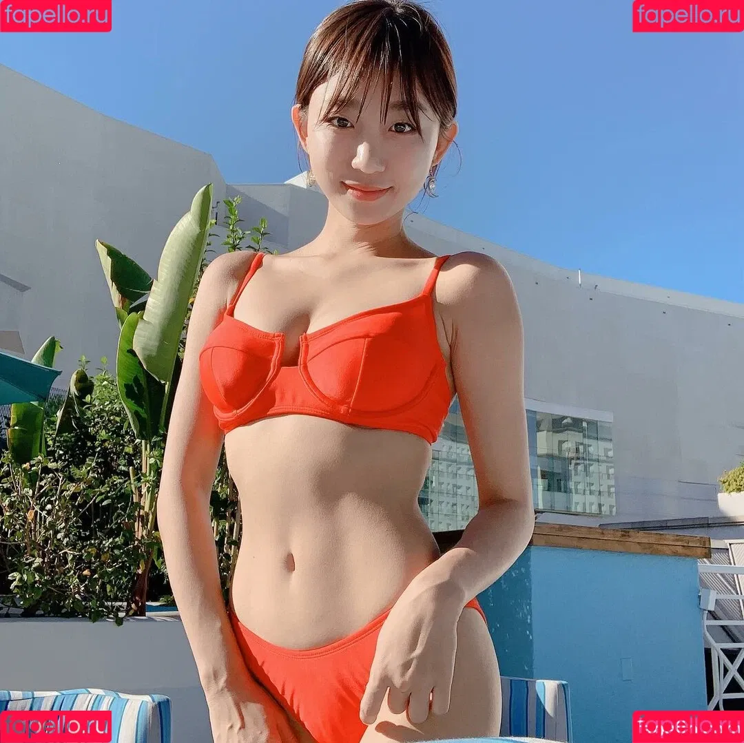 Eunji Pyoapple / djhenney / eunji / pyoapple Onlyfans Photo Gallery 