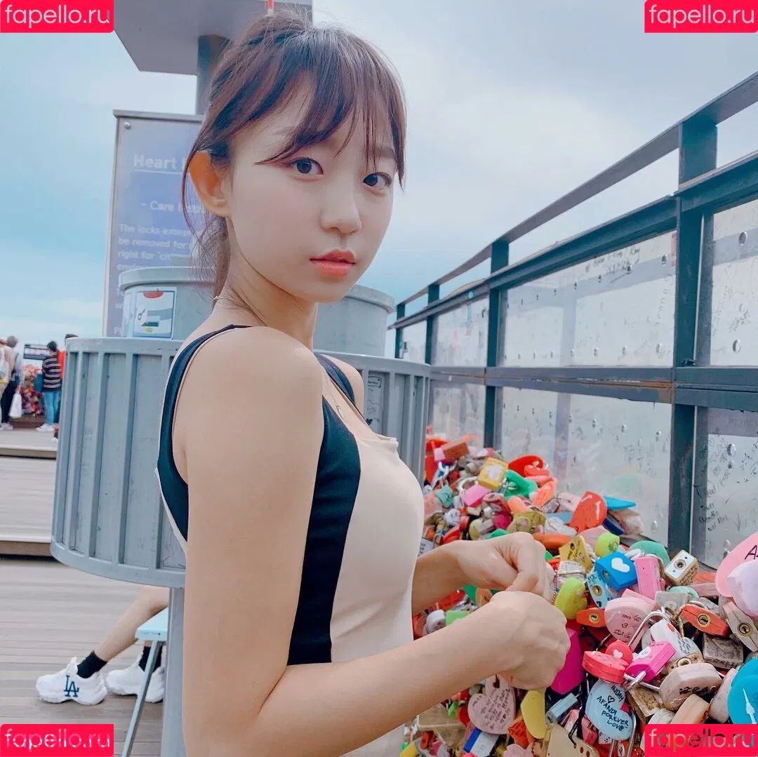 Eunji Pyoapple / djhenney / eunji / pyoapple Onlyfans Photo Gallery 