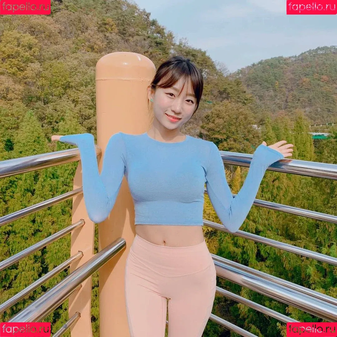 Eunji Pyoapple / djhenney / eunji / pyoapple Onlyfans Photo Gallery 