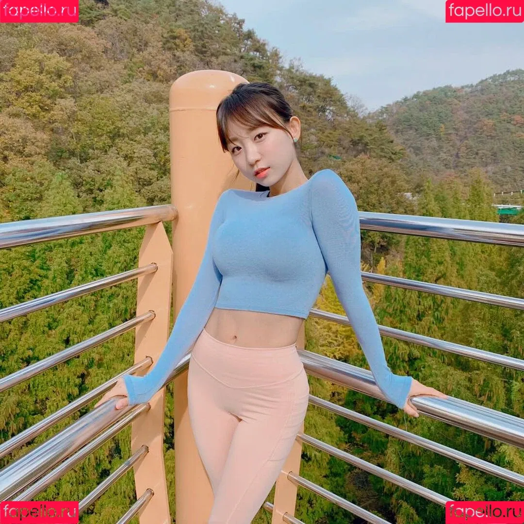 Eunji Pyoapple / djhenney / eunji / pyoapple Onlyfans Photo Gallery 