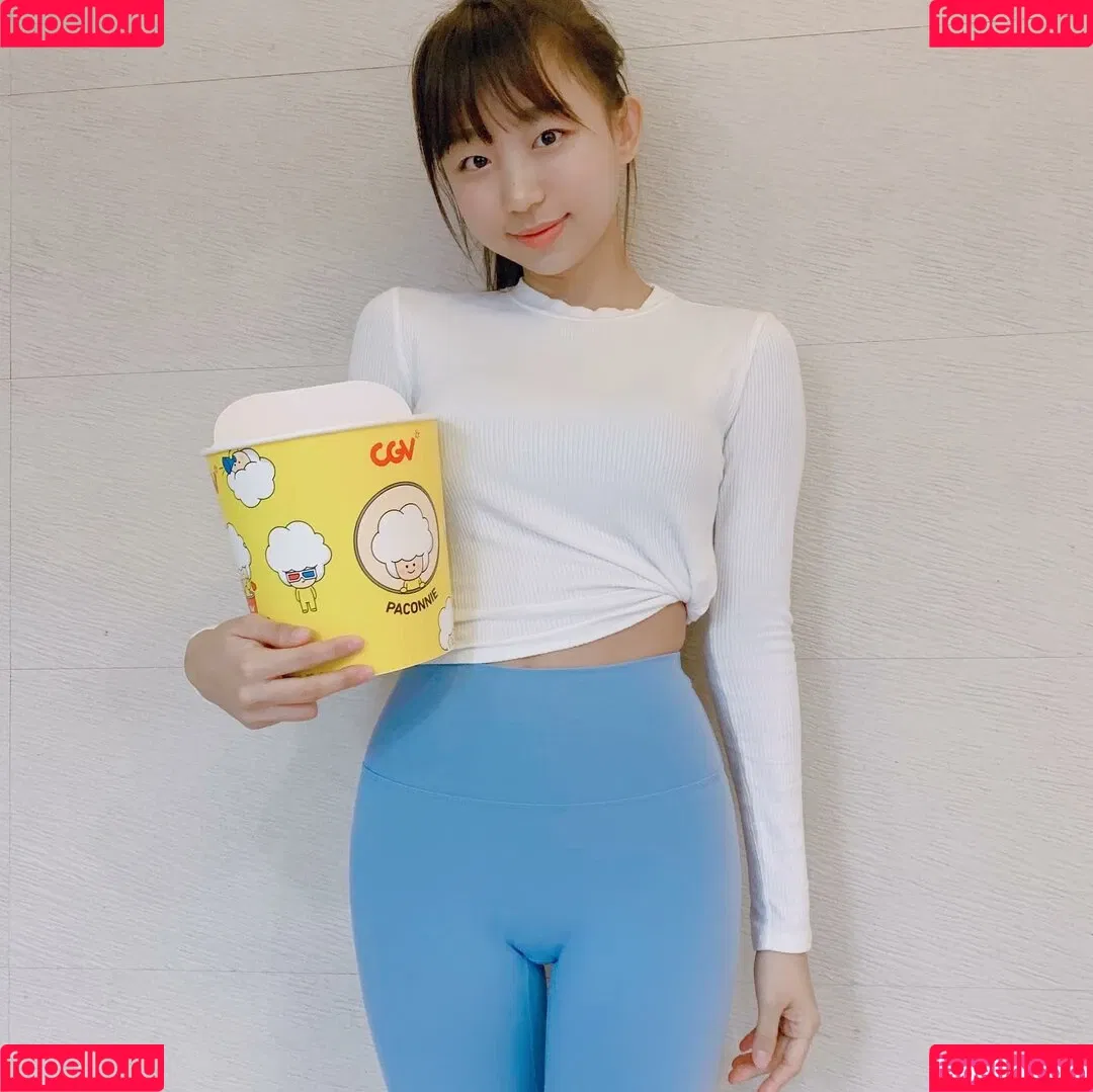 Eunji Pyoapple / djhenney / eunji / pyoapple Onlyfans Photo Gallery 