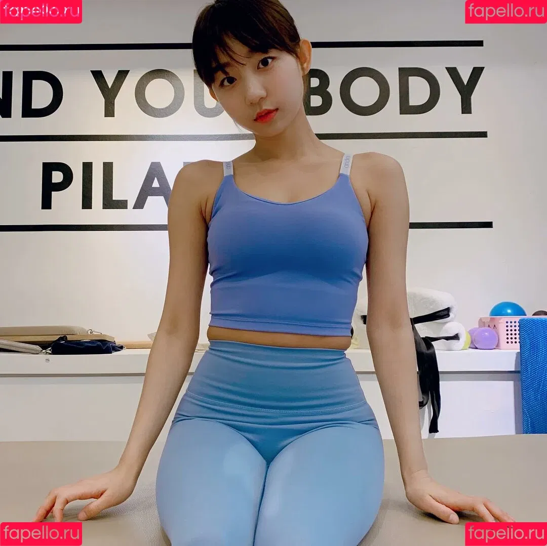 Eunji Pyoapple / djhenney / eunji / pyoapple Onlyfans Photo Gallery 