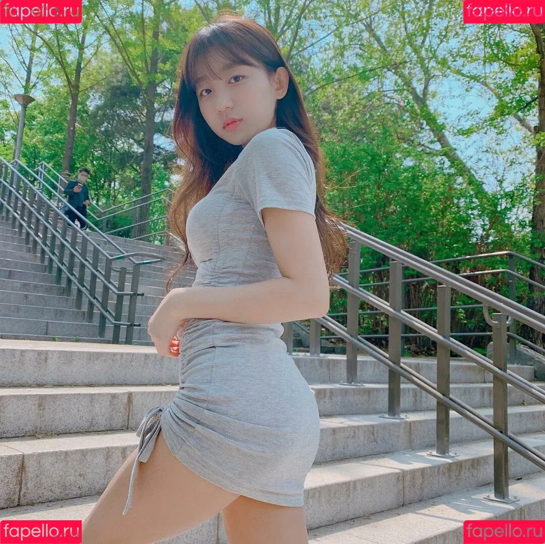 Eunji Pyoapple / djhenney / eunji / pyoapple Onlyfans Photo Gallery 