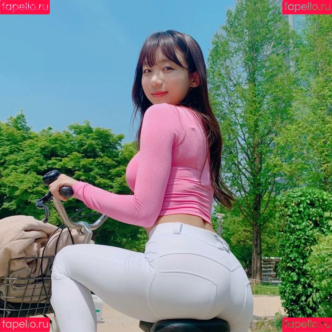 Eunji Pyoapple / djhenney / eunji / pyoapple Onlyfans Photo Gallery 