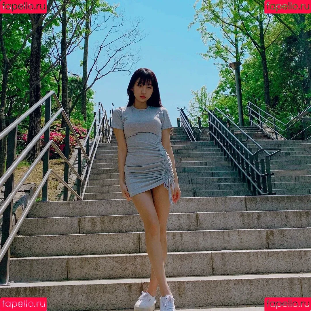 Eunji Pyoapple / djhenney / eunji / pyoapple Onlyfans Photo Gallery 