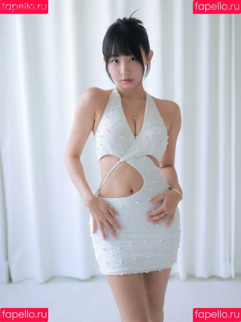 Eunji Pyoapple / djhenney / eunji / pyoapple Onlyfans Photo Gallery 