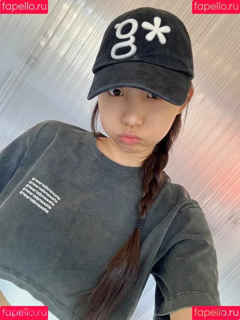 Eunji Pyoapple / djhenney / eunji / pyoapple Onlyfans Photo Gallery 