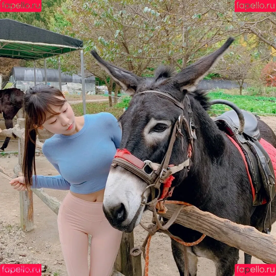 Eunji Pyoapple / djhenney / eunji / pyoapple Onlyfans Photo Gallery 