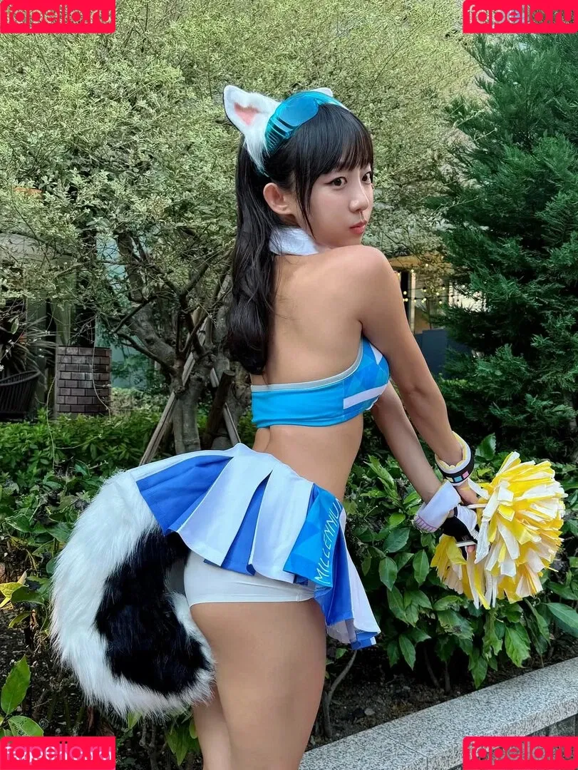 Eunji Pyoapple / djhenney / eunji / pyoapple Onlyfans Photo Gallery 