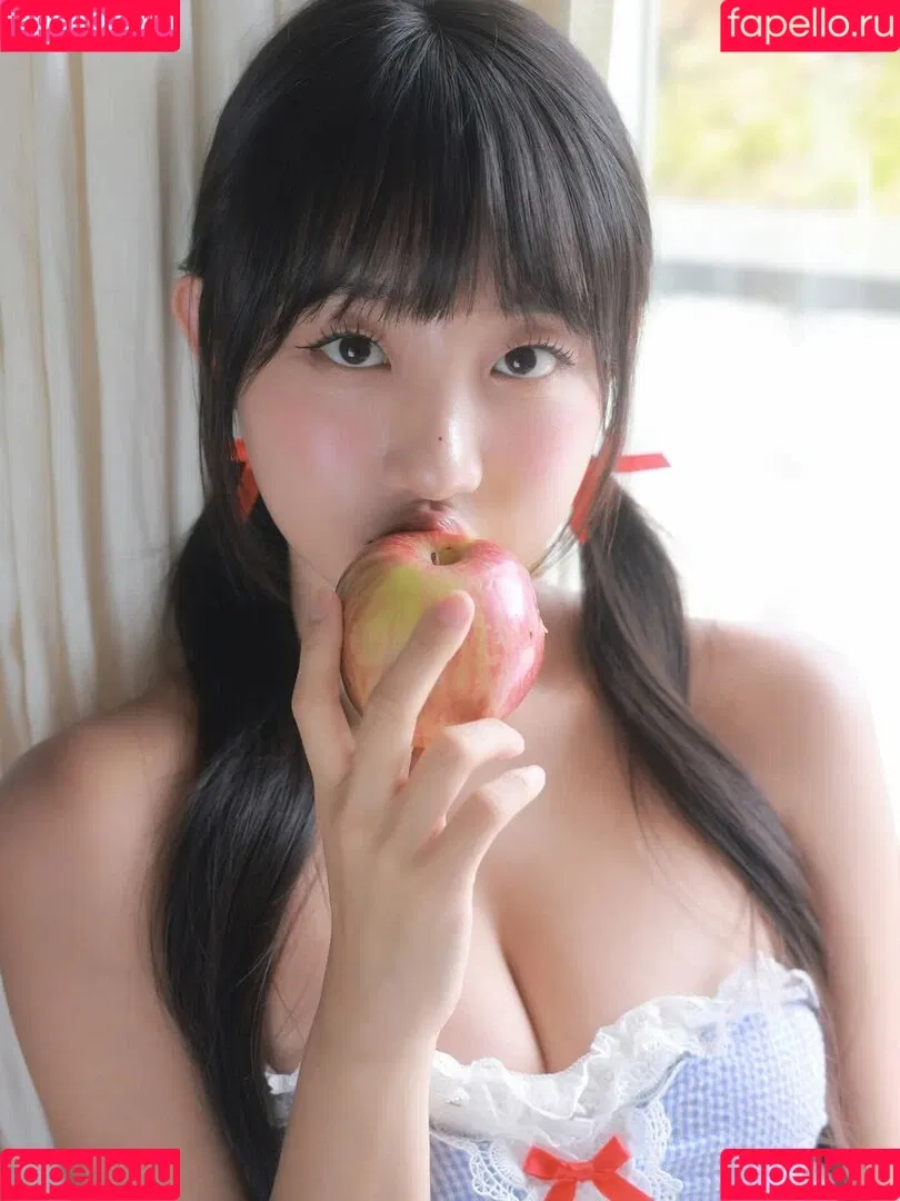 Eunji Pyoapple / djhenney / eunji / pyoapple Onlyfans Photo Gallery 