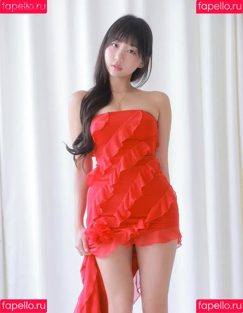 Eunji Pyoapple / djhenney / eunji / pyoapple Onlyfans Photo Gallery 