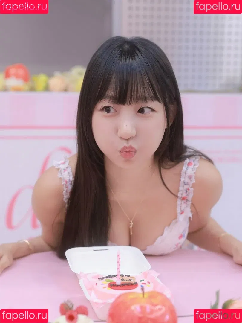 Eunji Pyoapple / djhenney / eunji / pyoapple Onlyfans Photo Gallery 