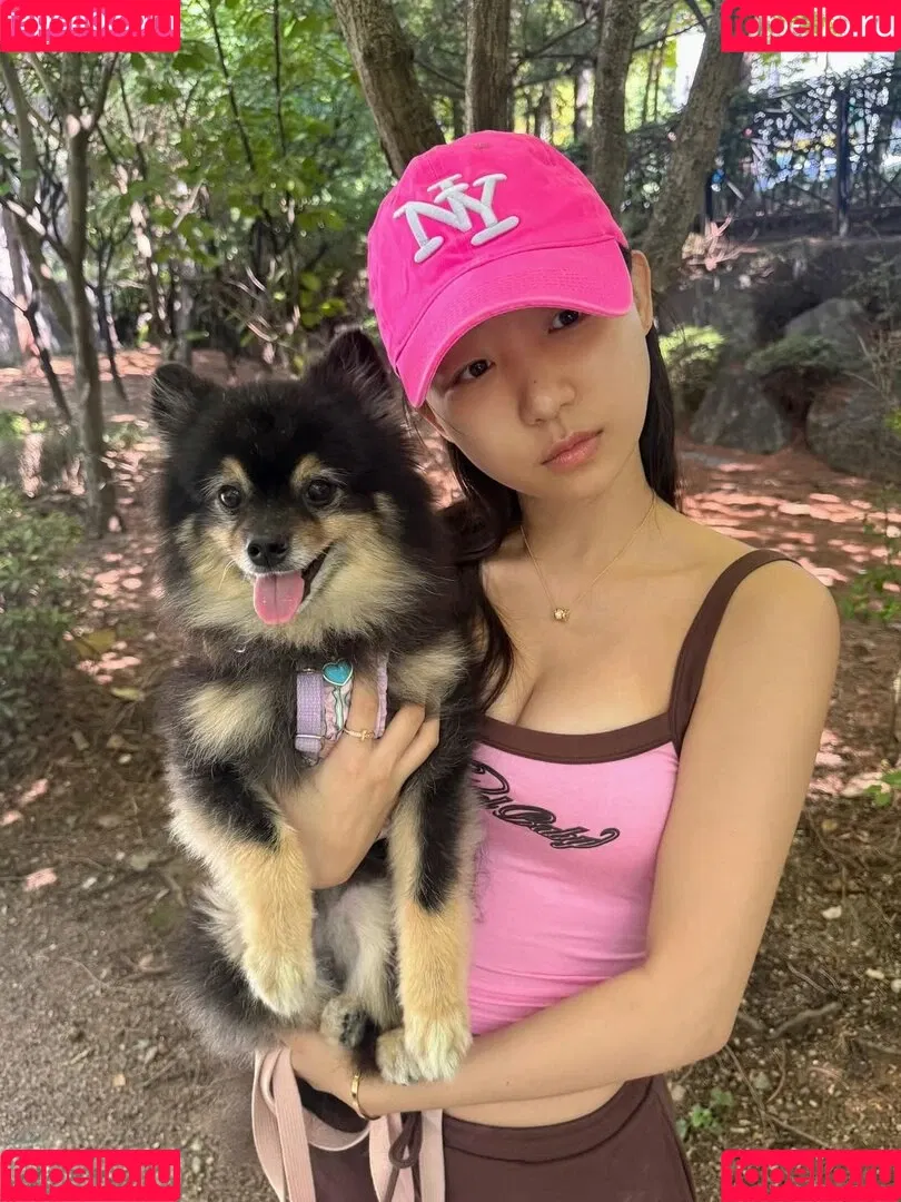 Eunji Pyoapple / djhenney / eunji / pyoapple Onlyfans Photo Gallery 