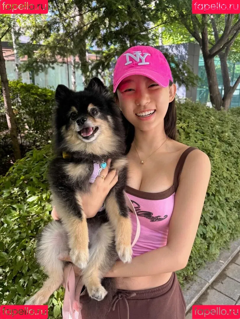 Eunji Pyoapple / djhenney / eunji / pyoapple Onlyfans Photo Gallery 