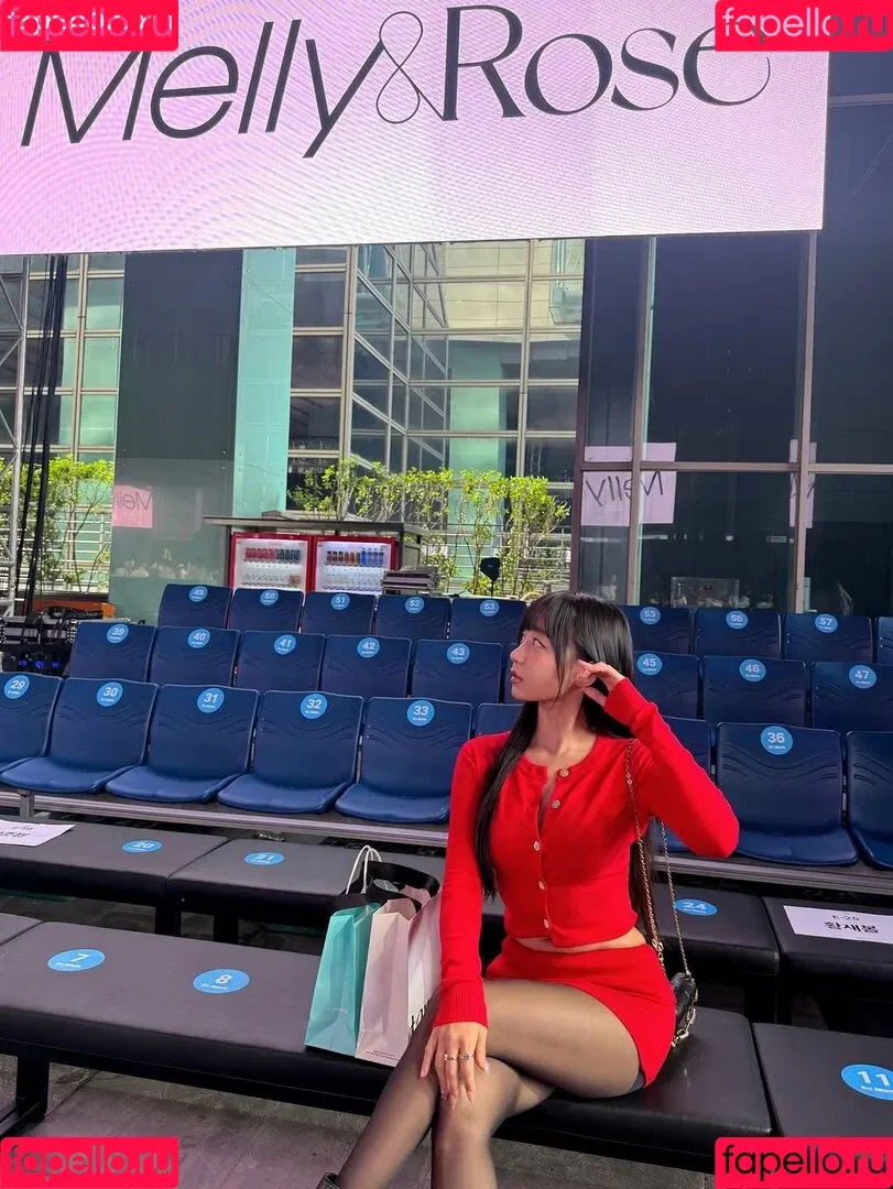 Eunji Pyoapple / djhenney / eunji / pyoapple Onlyfans Photo Gallery 