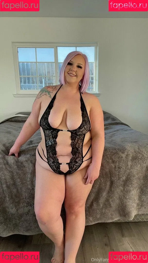 violetmae / violetmaevip Onlyfans Photo Gallery 