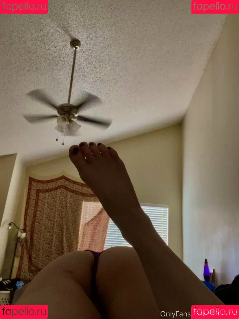 holykoley / luvurteeth Onlyfans Photo Gallery 
