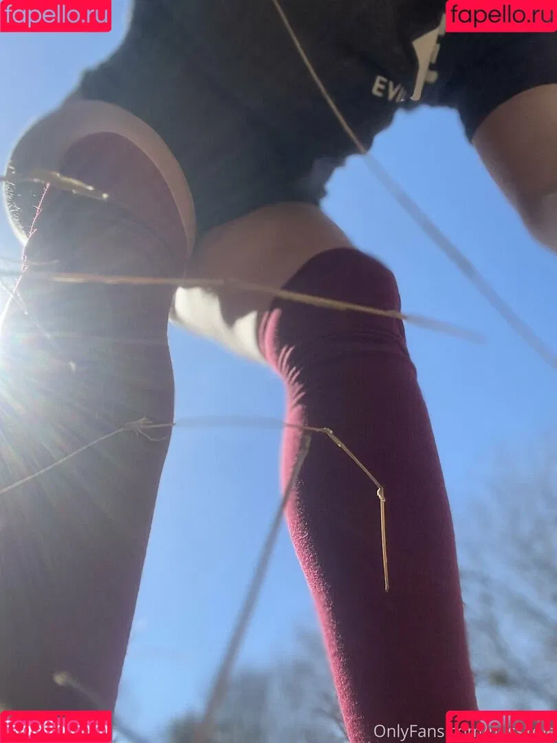holykoley / luvurteeth Onlyfans Photo Gallery 