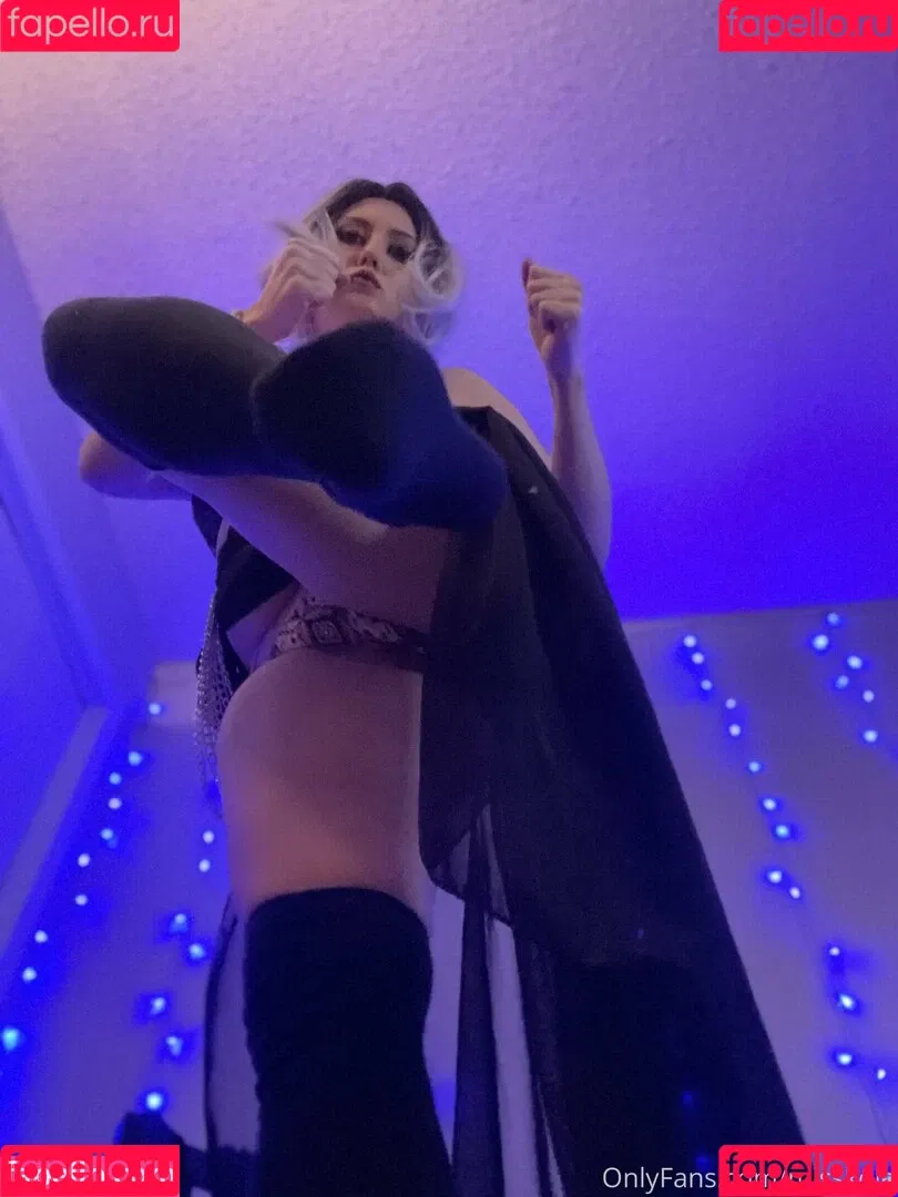 holykoley / luvurteeth Onlyfans Photo Gallery 