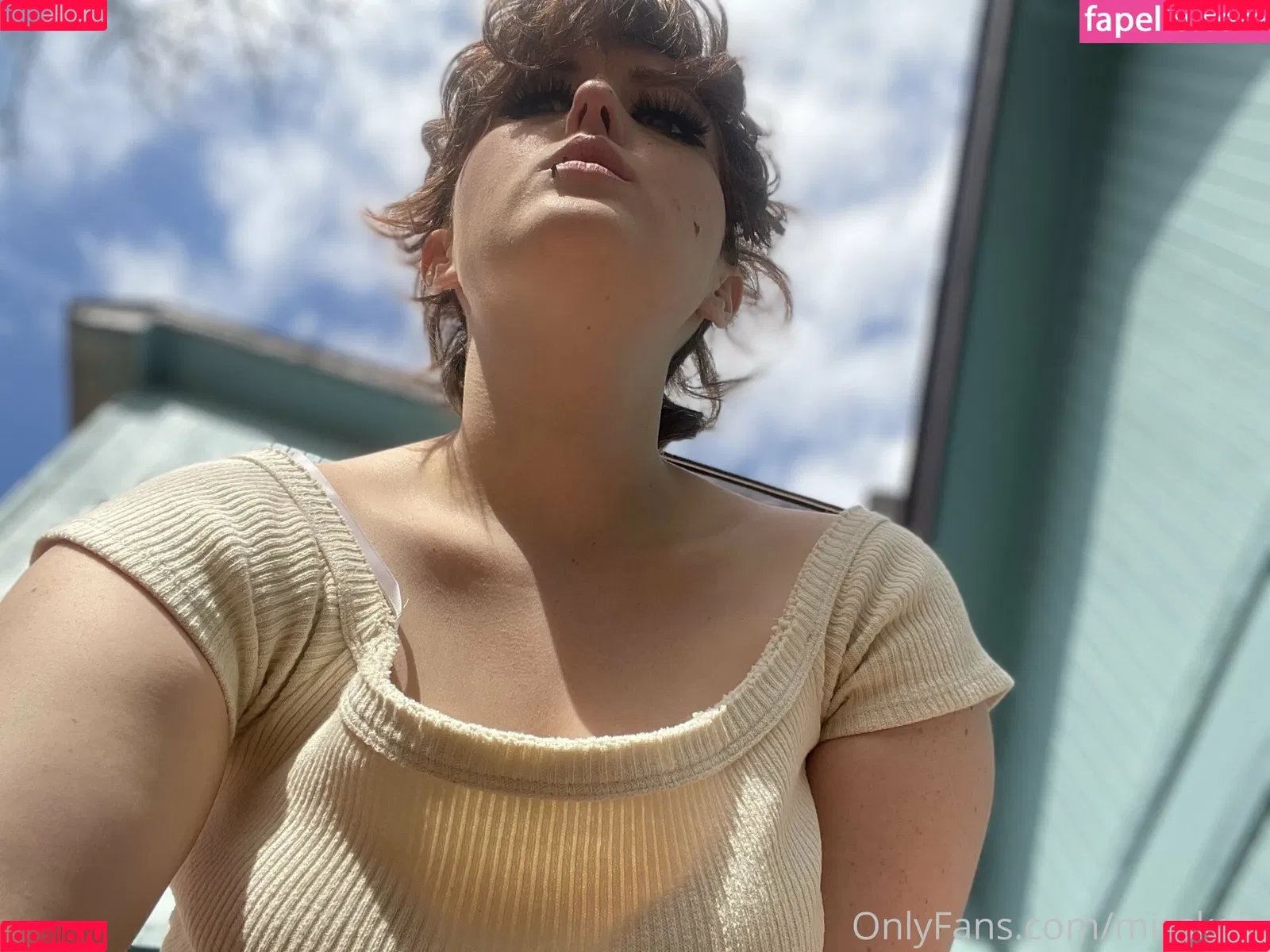 holykoley / luvurteeth Onlyfans Photo Gallery 