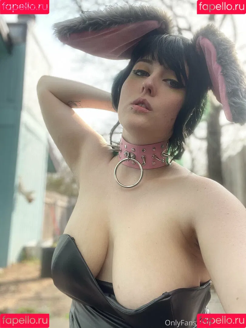 holykoley / luvurteeth Onlyfans Photo Gallery 