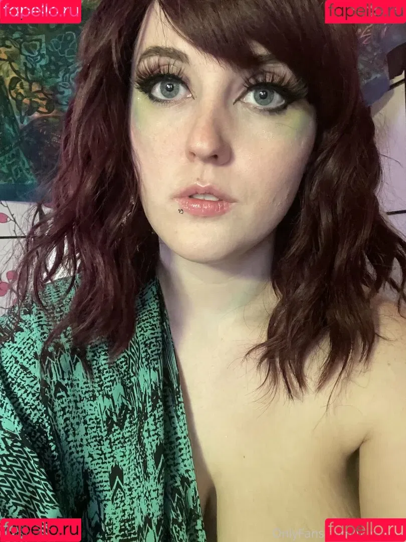 holykoley / luvurteeth Onlyfans Photo Gallery 