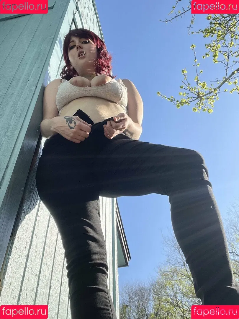 holykoley / luvurteeth Onlyfans Photo Gallery 