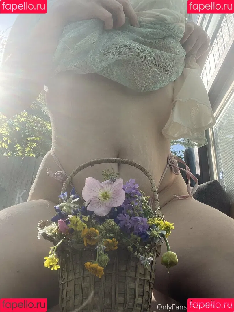 holykoley / luvurteeth Onlyfans Photo Gallery 