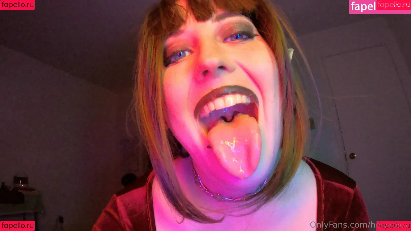 holykoley / luvurteeth Onlyfans Photo Gallery 