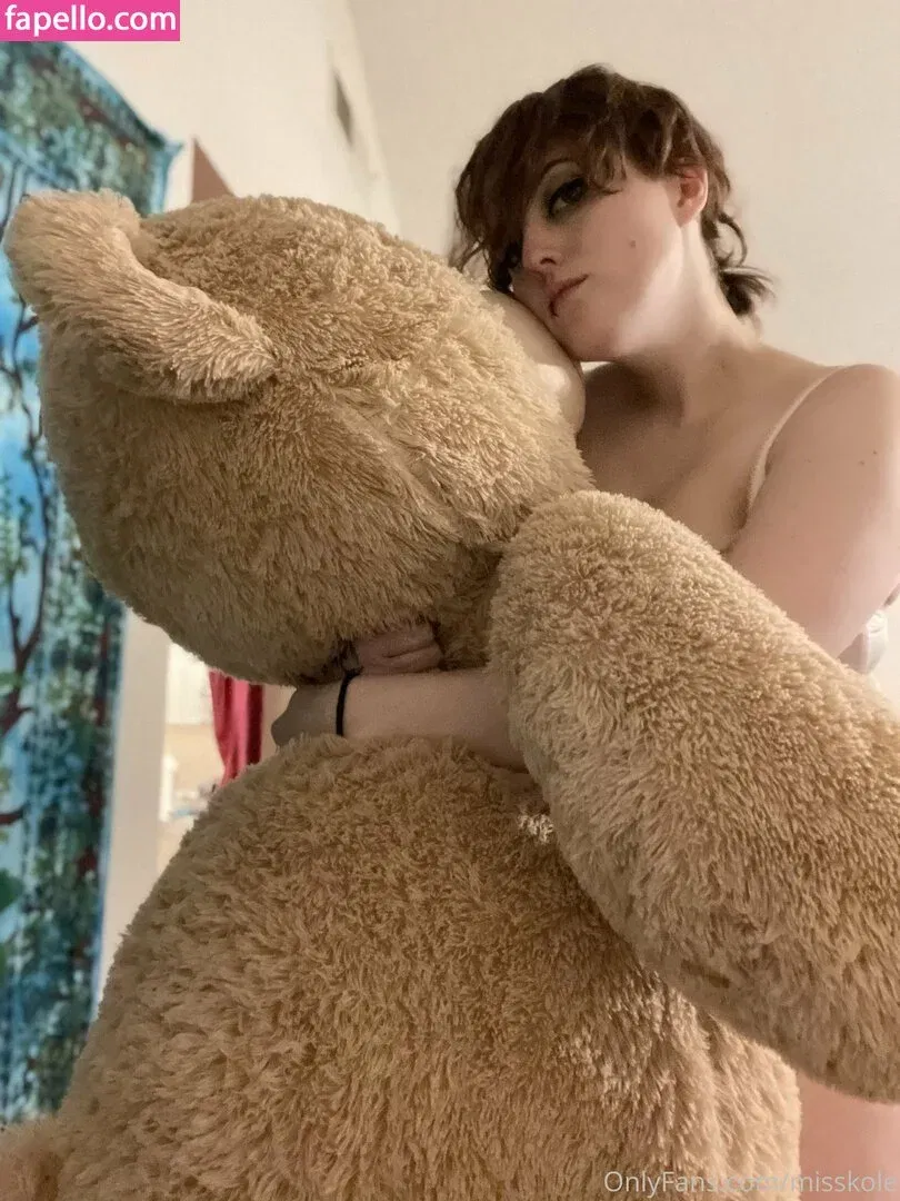 holykoley / luvurteeth Onlyfans Photo Gallery 