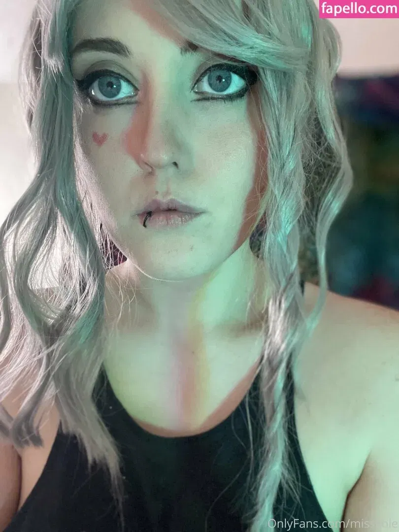 holykoley / luvurteeth Onlyfans Photo Gallery 