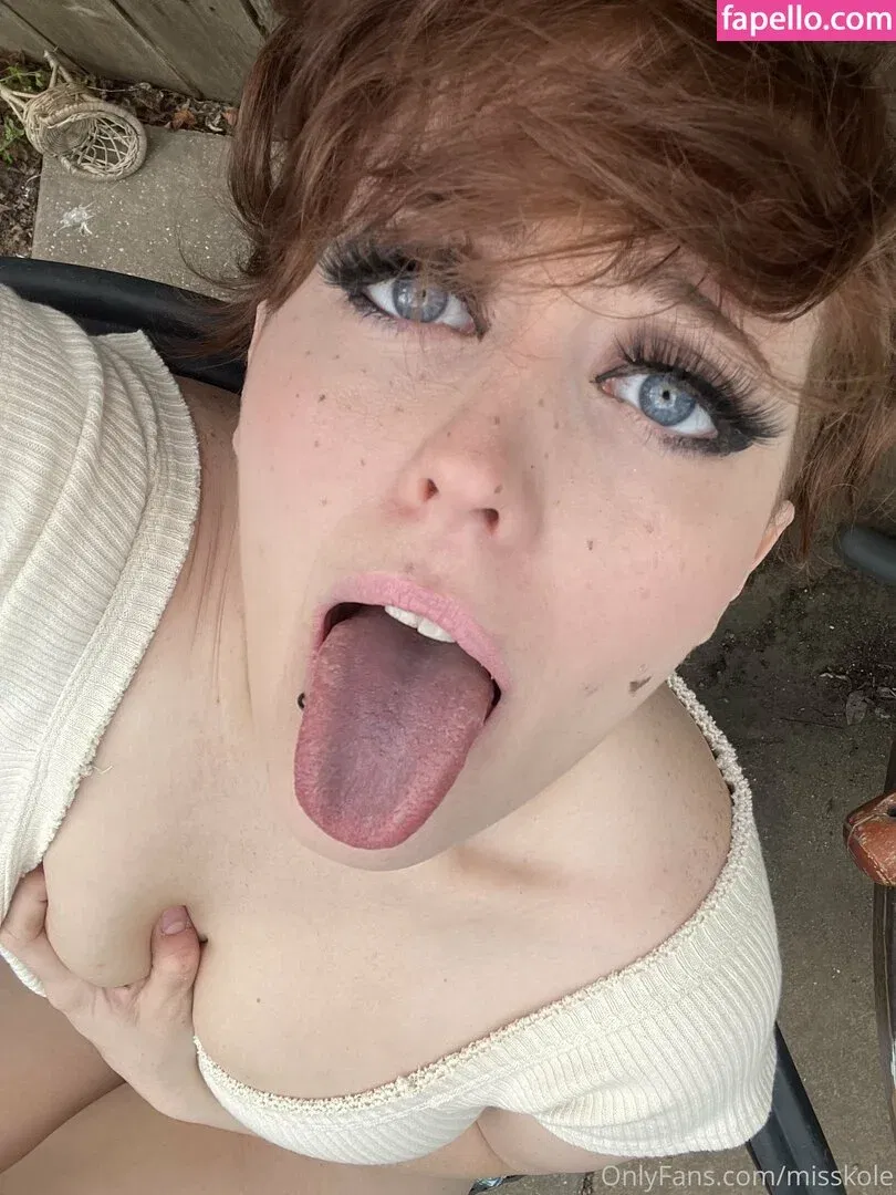 holykoley / luvurteeth Onlyfans Photo Gallery 