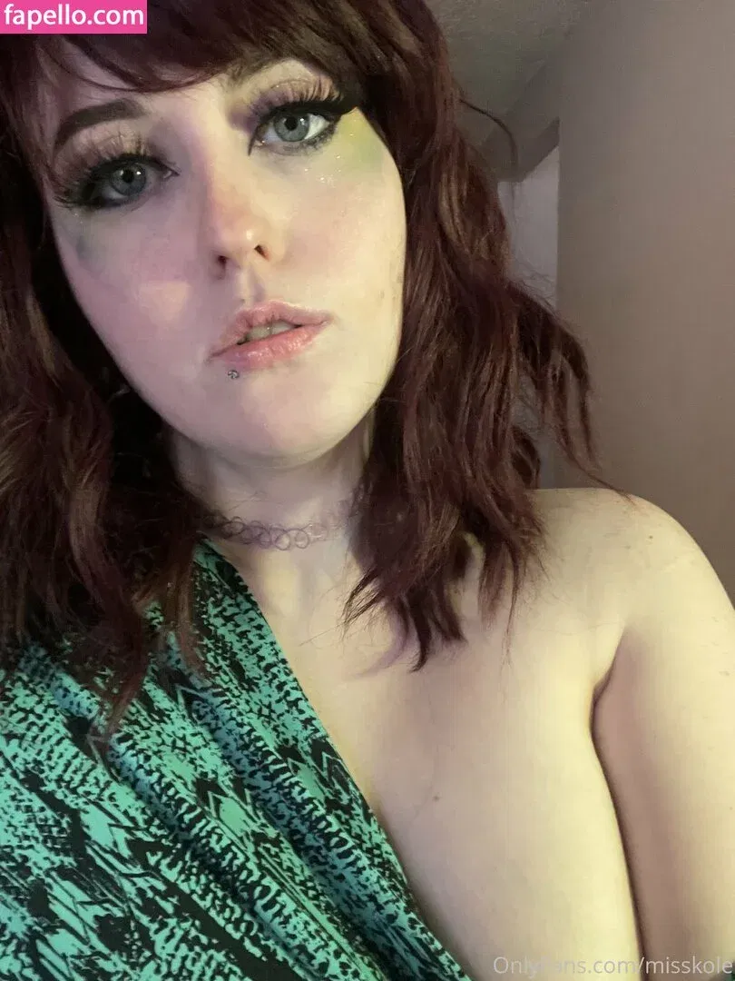 holykoley / luvurteeth Onlyfans Photo Gallery 