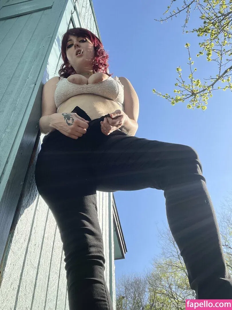 holykoley / luvurteeth Onlyfans Photo Gallery 