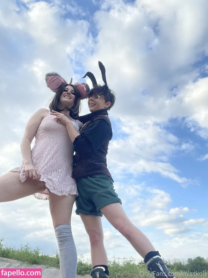 holykoley / luvurteeth Onlyfans Photo Gallery 