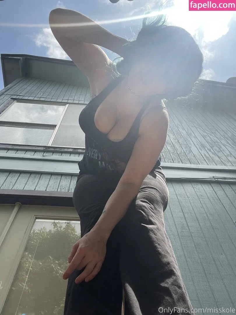 holykoley / luvurteeth Onlyfans Photo Gallery 