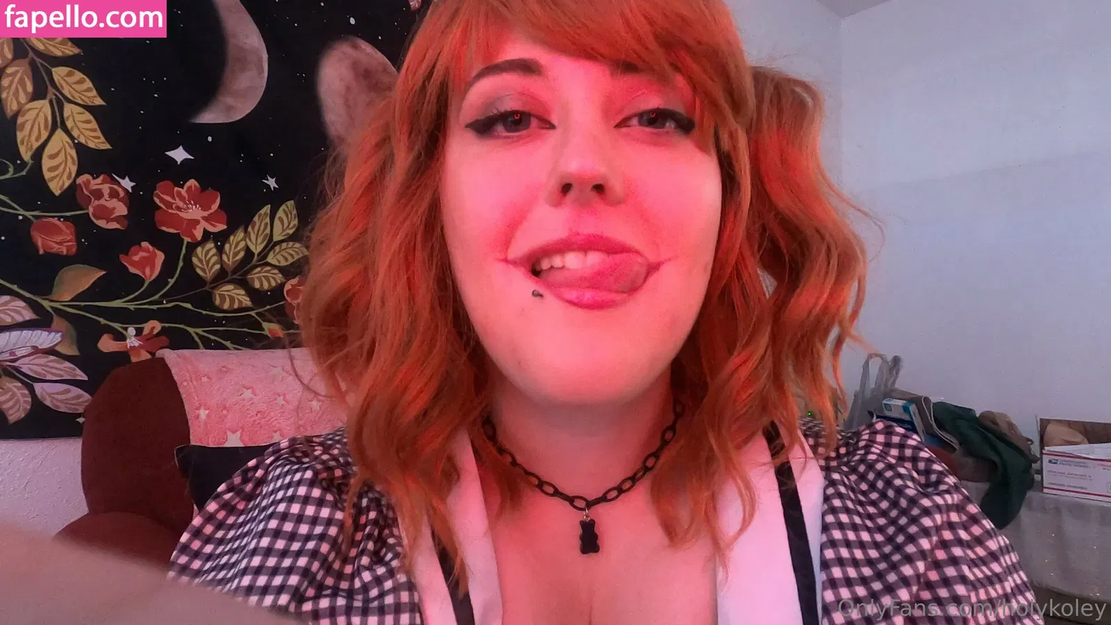 holykoley / luvurteeth Onlyfans Photo Gallery 