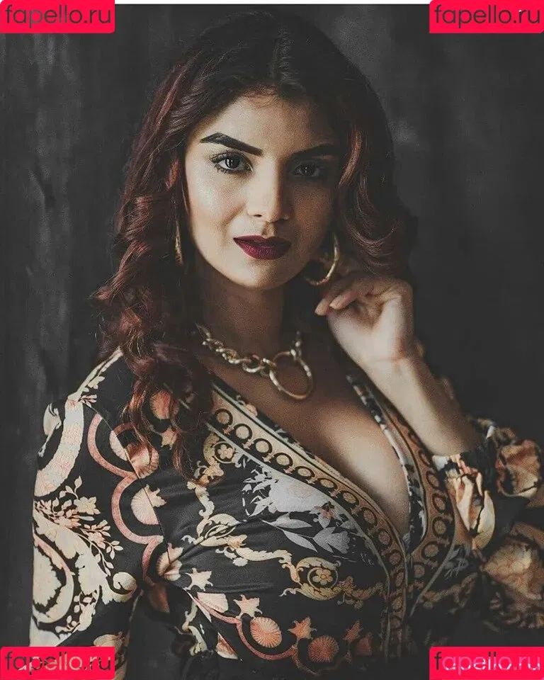 Anveshi Jain / anveshi25 / anveshi_jain / anveshijain Onlyfans Photo Gallery 